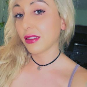 Meet your Posher, Katherine